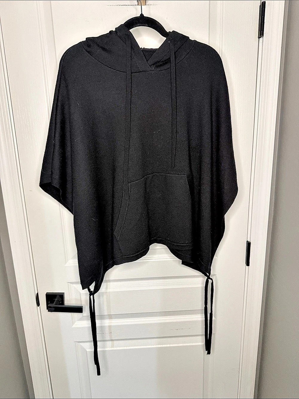 lululemon Black 100% Meeino Wool Poncho Hoodie One Size